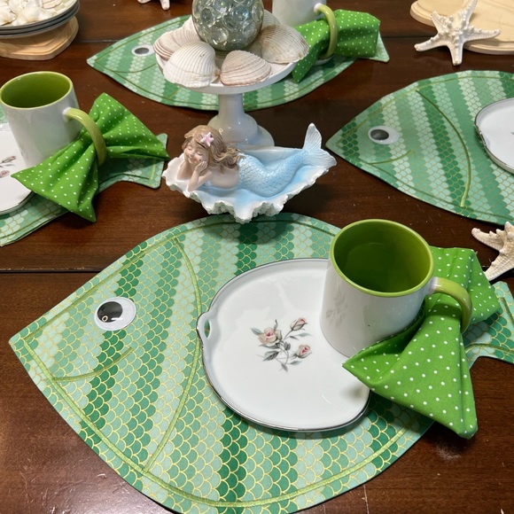 PLACEMATS SETS - Picture 9 of 10